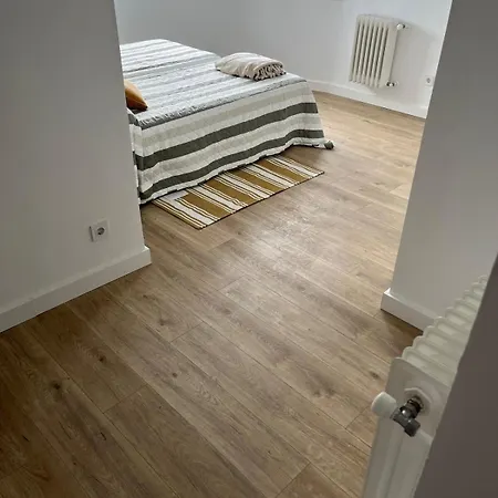 Apartment Modern Flat In The Heart Of Downtown Ponferrada